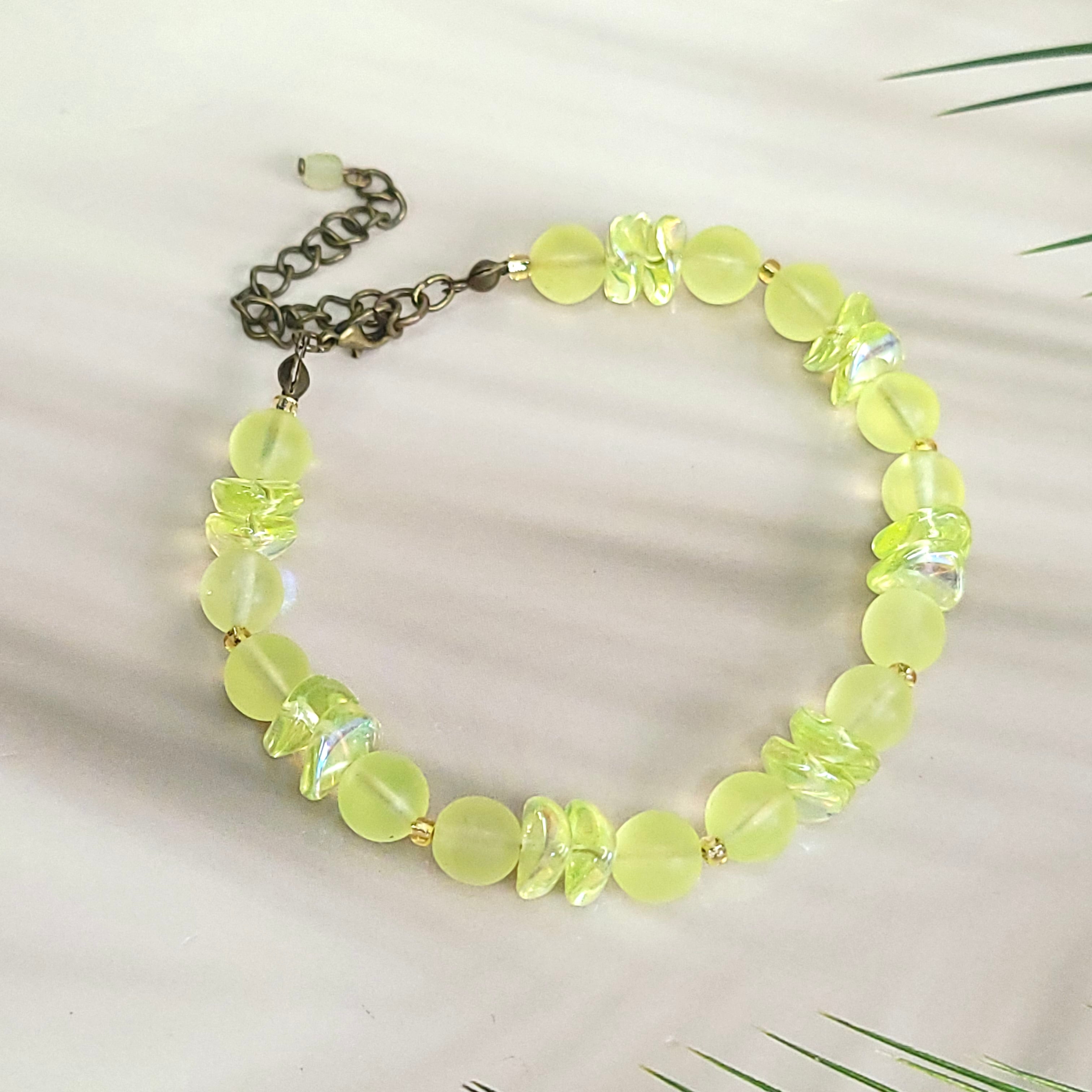 Vaseline Uranium Glass Bracelet 18cm Vintage Yellow Glass Czech Beads