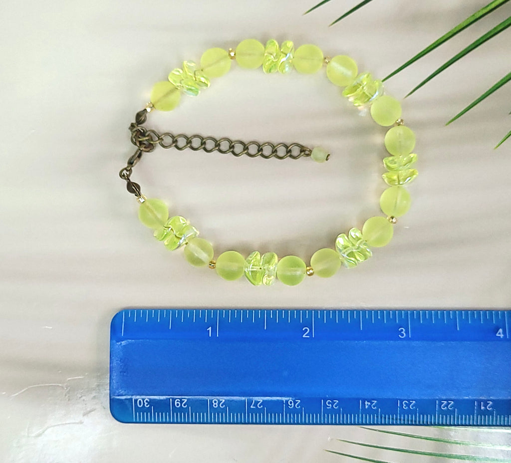 Vaseline Uranium Glass Bracelet 18cm Vintage Yellow Glass Czech Beads