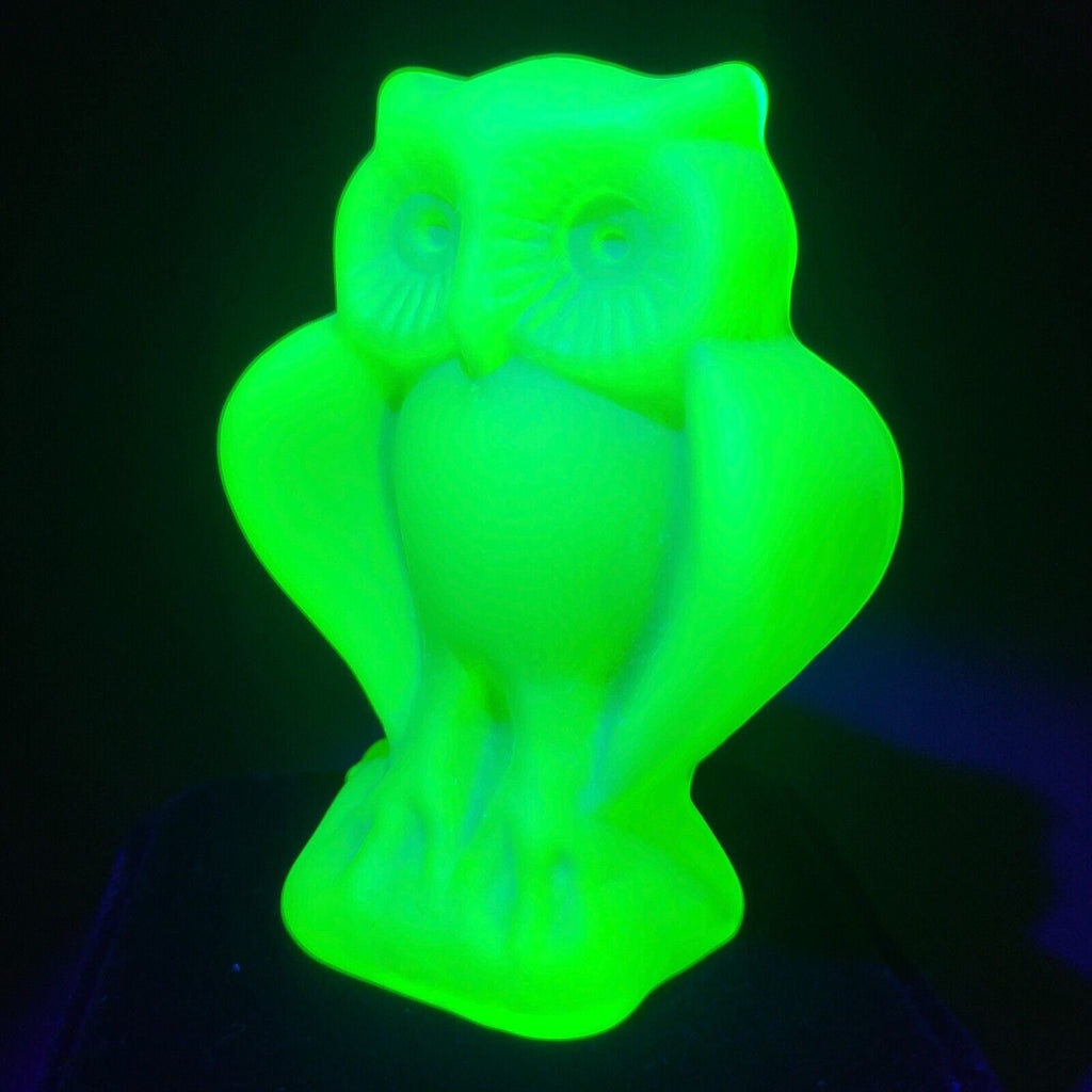 Art Deco Vaseline Yellow Uranium Glass Owl Figurine 3''