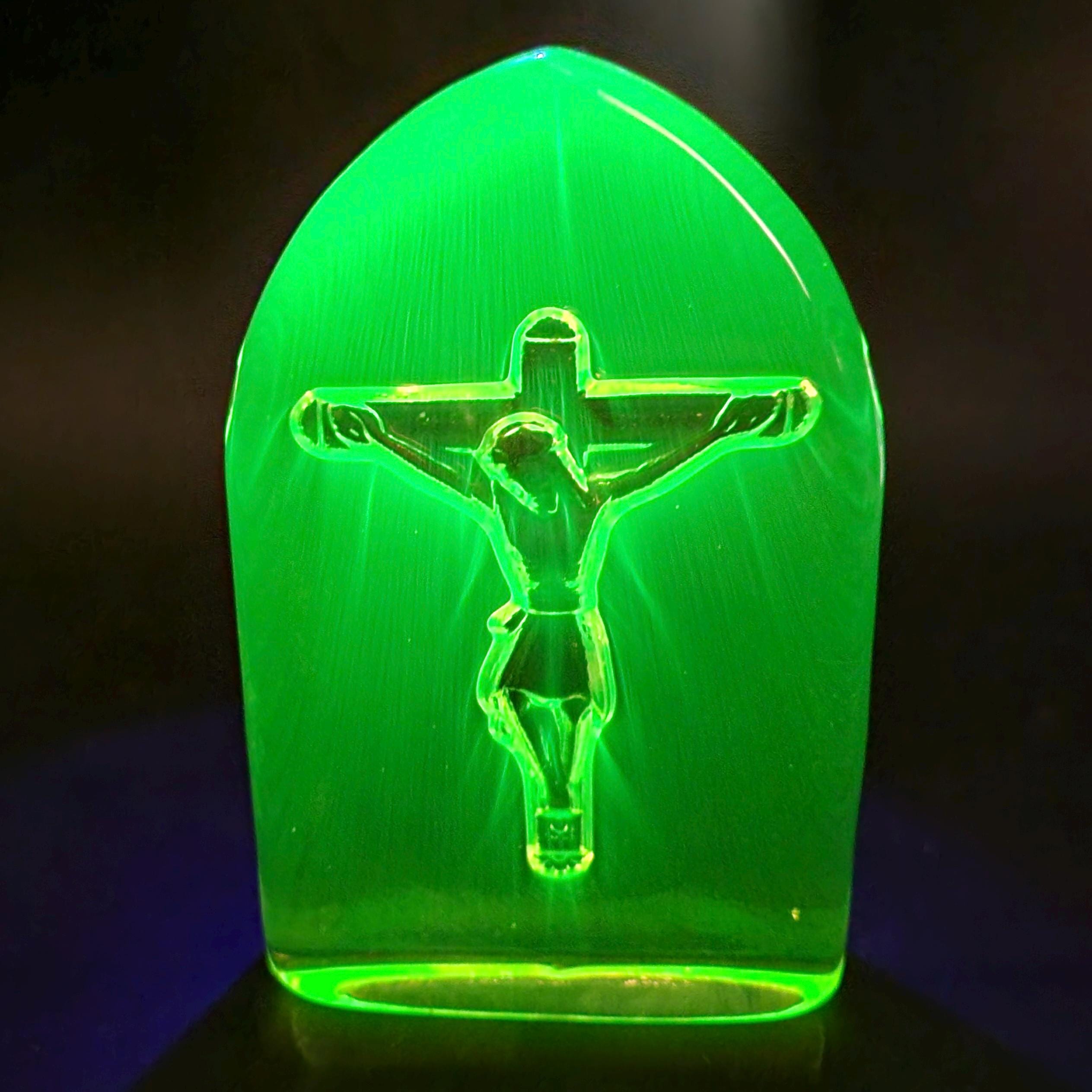Art Deco Vaseline Glass Christ Jesus Statue Uranium Figurine Yellow Glass