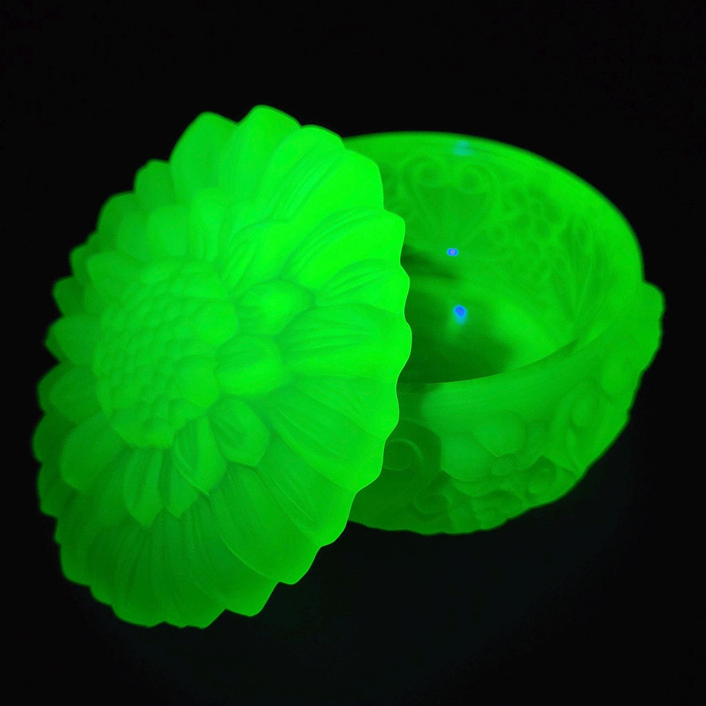 Uranium Glass Trinket Box: Art Deco Vaseline Green Jewelry Holder
