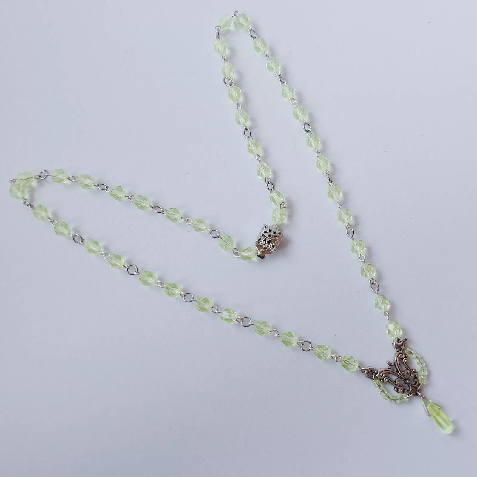 Uranium Glass Necklace Beaded Vaseline Glass Czech Women‘s Jewelry
