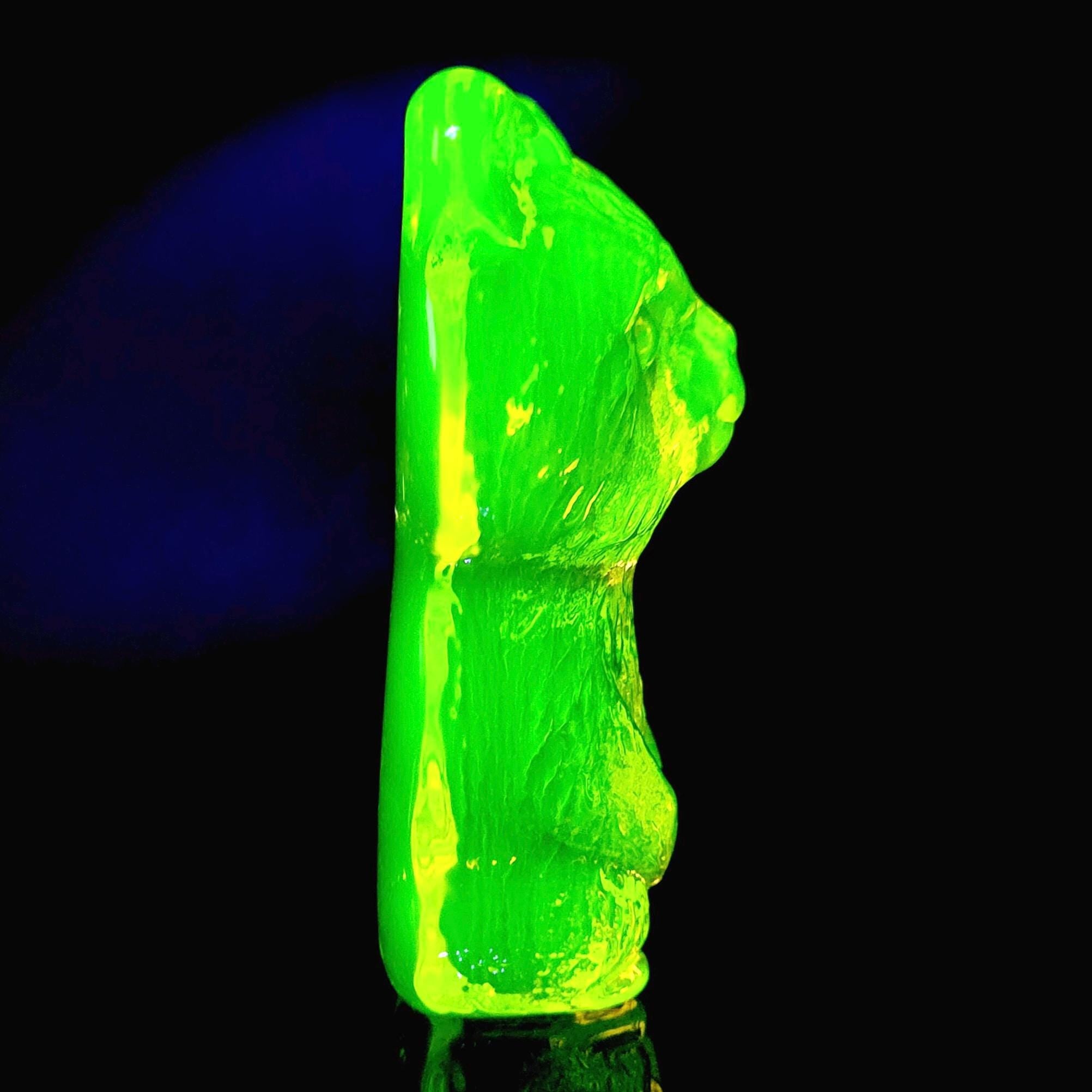 Uranium Glass Bear Statue Vaseline Yellow Clear Glass Collectible Figurine