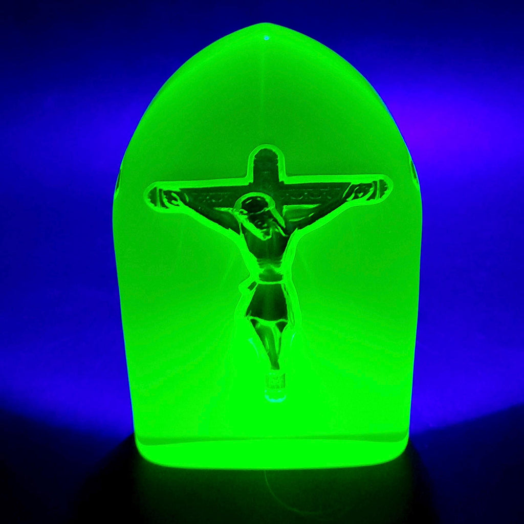 Vaseline Uranium Glass Christ Jesus Statue Collectible Yellow Glass Figurine