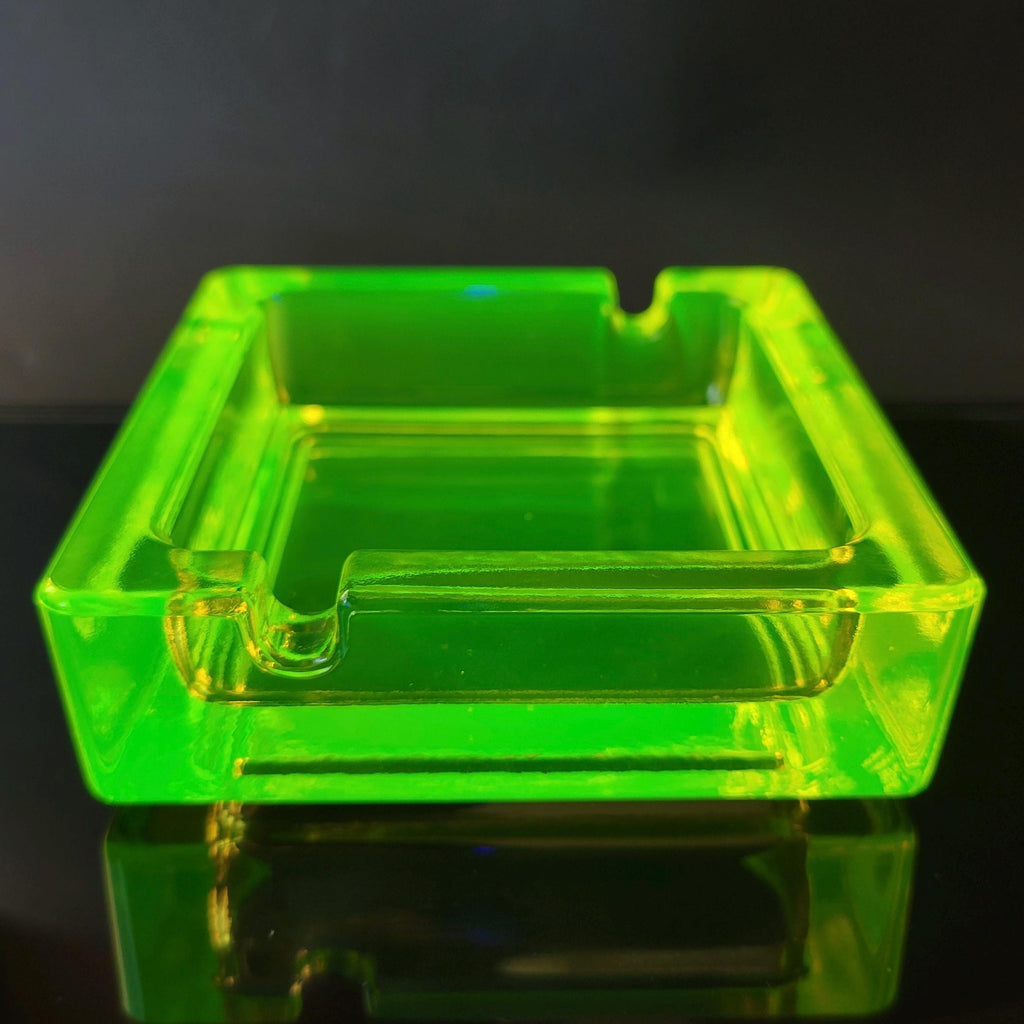 Uranium Yellow Glass Ashtray Collectible Vaseline Glass Plate