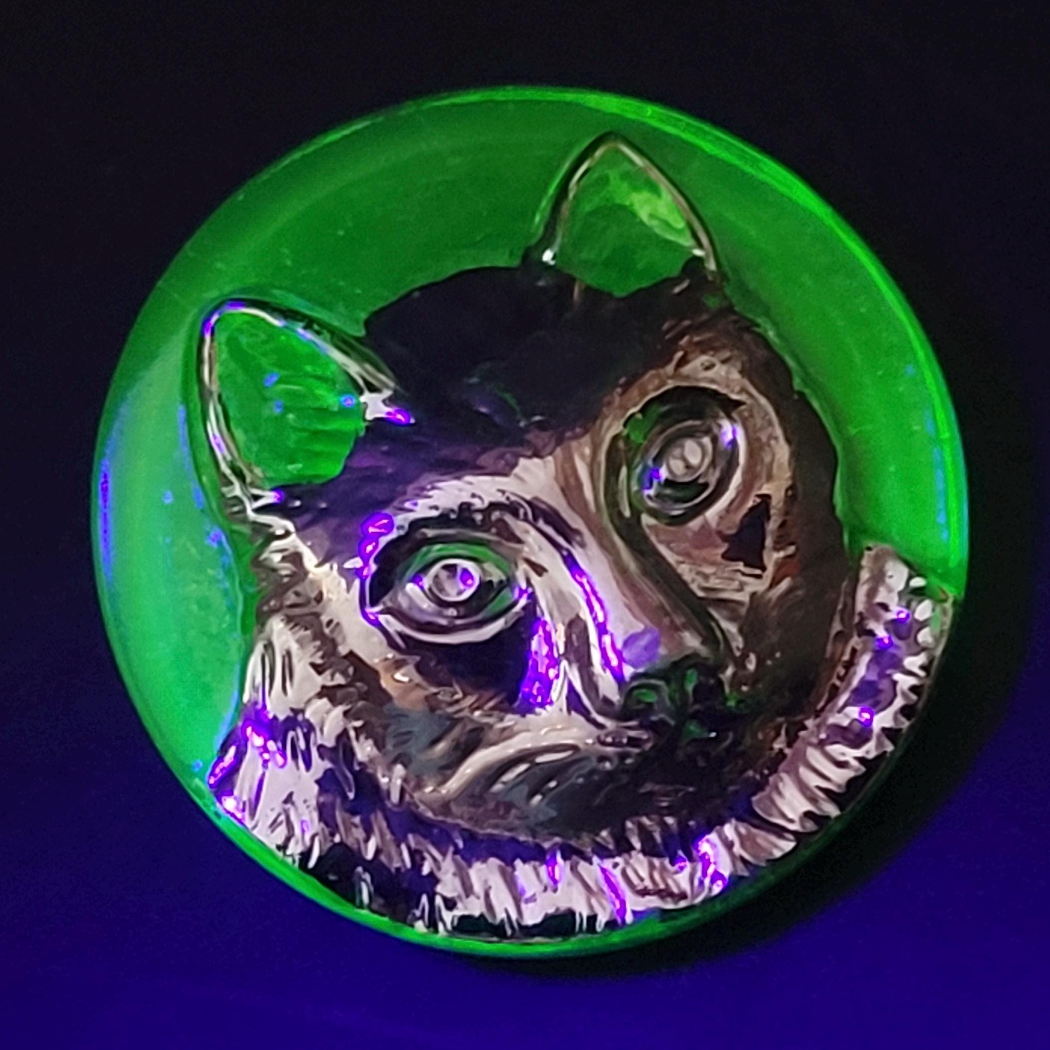Uranium Glass Button Cat 22mm Art Deco Collectible Vaseline Glass Button