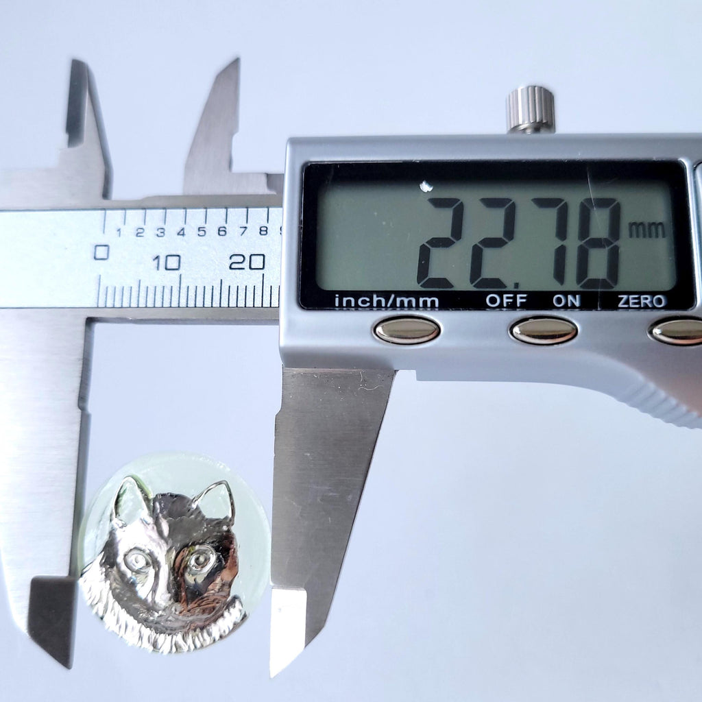 Uranium Glass Button Cat 22mm Art Deco Collectible Vaseline Glass Button