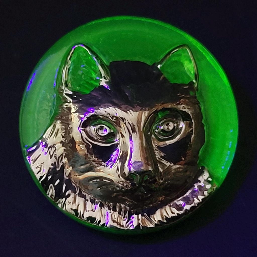 Uranium Glass Button Cat 22mm Art Deco Collectible Vaseline Glass Button