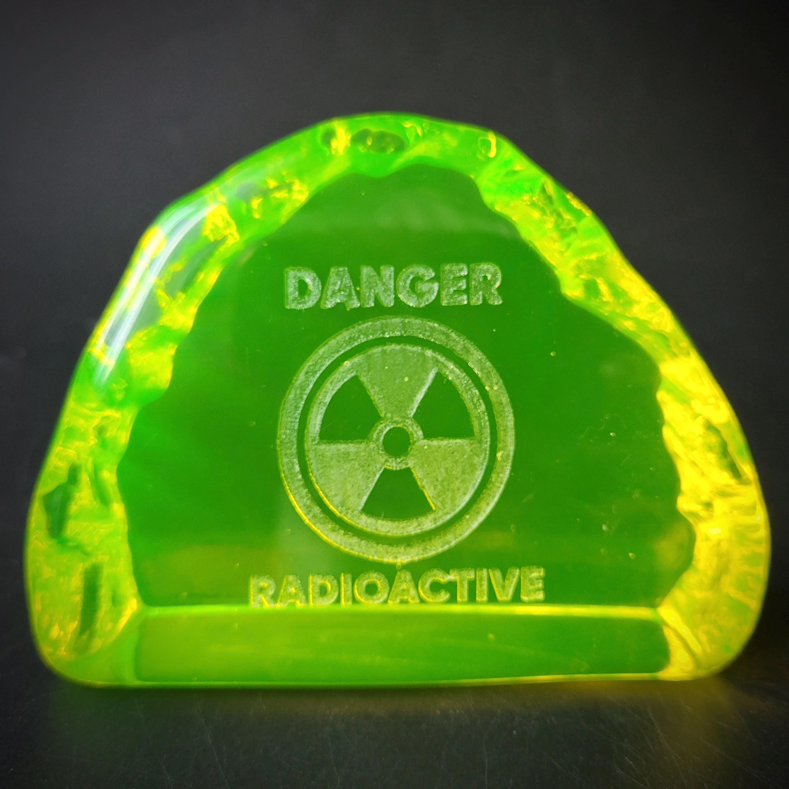 Uranium Glass Statue Art Glass Vaseline Yellow Glass Statue Collectible