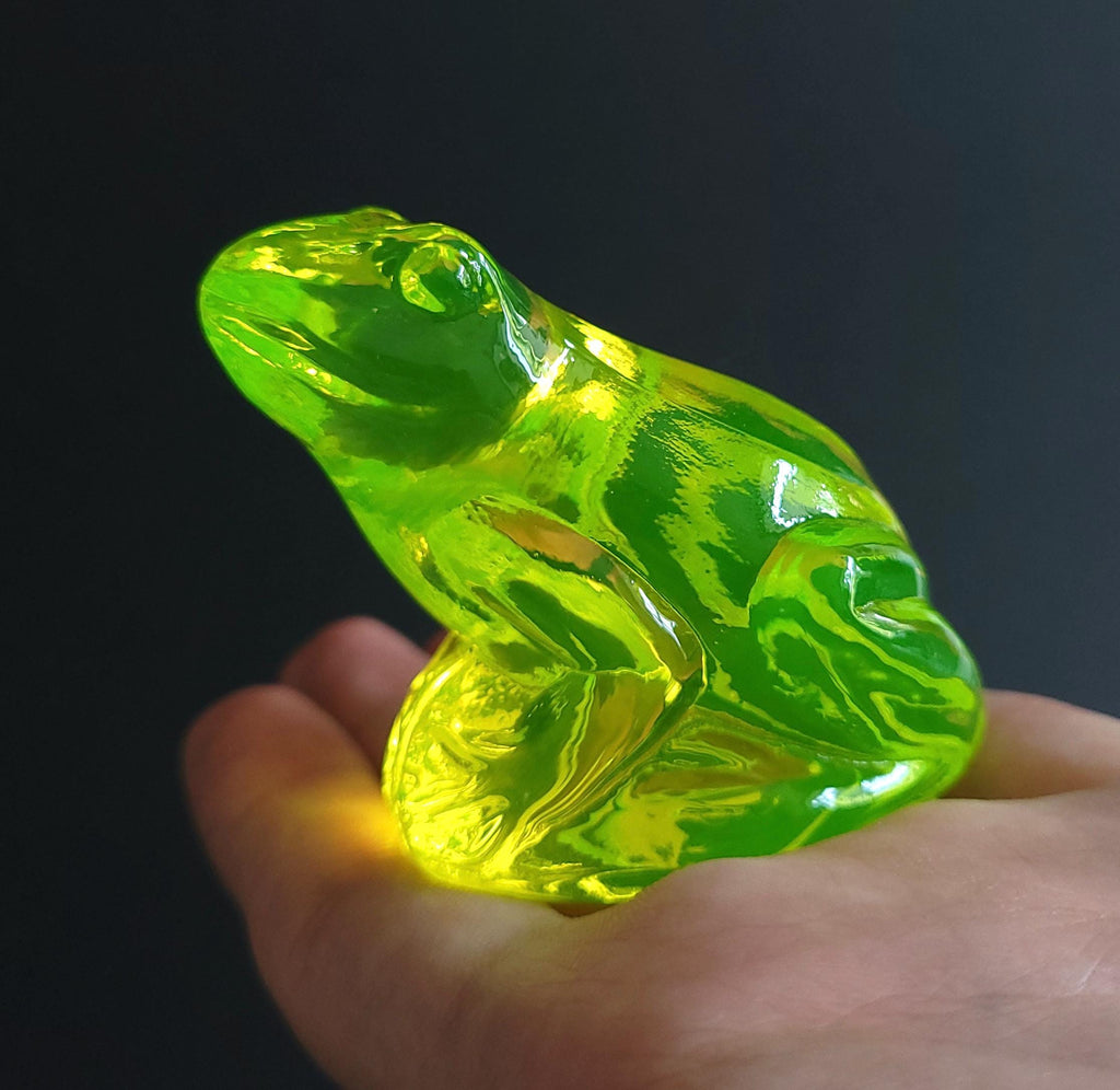 Uranium Vaseline Glass Frog Statue Yellow Glass Animal Figurine