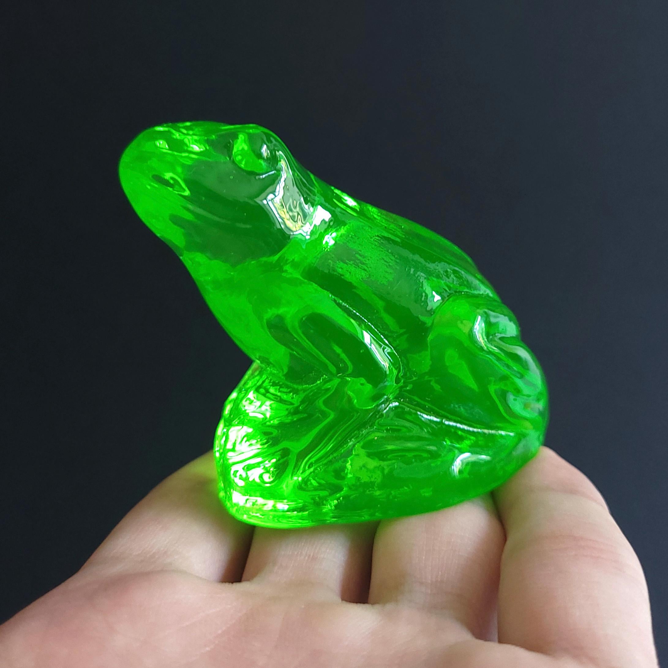 Vaseline Uranium Glass Frog Figurine Art Deco Green Glass Toad